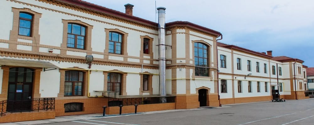 Școala „Grigore Moisil" din Satu Mare inaugurează luni un nou corp de clădire cu opt săli de clasă